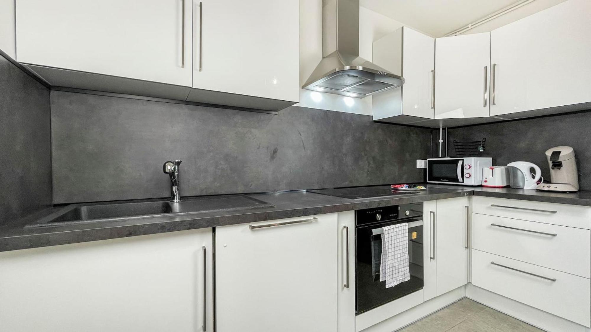 Homey La Coloc Mugi - Colocation Haut De Gamme - Chambres Privees - Balcon - Wifi Et Netflix - Proche Transports Commun Аннемас Экстерьер фото